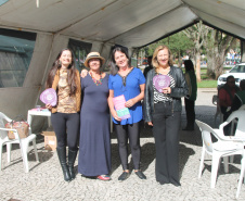 A ação da Secretaria da Justiça, Família e Trabalho em comemoração ao aniversário de Curitiba, em parceria com o 27º Batalhão Logístico do Exército Brasileiro, Polícia Militar, Sanepar e Rotary, realizou cerca de dois mil atendimentos na Praça Rui Barbosa, no centro da capital, nesta sexta-feira (29/03).  -  Curitiba, 29/03/2019  -  Foto: Divulgação SEJUF