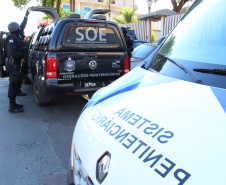 Cinquenta e cinco detentos que estavam na carceragem da cadeia pública de Rio Branco do Sul foram transferidos nesta segunda-feira (01) para a Casa de Custódia de Piraquara