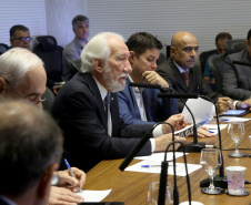 O Governo do Paraná, por meio da Secretaria da Justiça, Família e Trabalho, reforçou as ações de garantia de direitos, assistência social e apoio à geração empregos. Só nos três primeiros meses de gestão foram mais de 100 ações nesta área. O desempenho nesta área foi tema da reunião do vice-governador Darci Piana com o secretariado, realizada nesta terça-feira (2), no Palácio Iguaçu, em Curitiba. Curitiba, 02/04/2019  -  Foto: Jaelson Lucas/ANPr