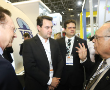 O governador Carlos Massa Ratinho Junior esteve nesta terça-feira (2) na 12ª edição da feira internacional de segurança LAAD Defence & Security, no Rio de Janeiro. A viagem teve como objetivo conhecer tecnologias que possam ser aplicadas no Paraná para reforçar e aprimorar o sistema segurança pública. Foto: Rodrigo Felix Leal/ANPr