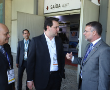 O governador Carlos Massa Ratinho Junior esteve nesta terça-feira (2) na 12ª edição da feira internacional de segurança LAAD Defence & Security, no Rio de Janeiro. A viagem teve como objetivo conhecer tecnologias que possam ser aplicadas no Paraná para reforçar e aprimorar o sistema segurança pública. Foto: Rodrigo Felix Leal/ANPr