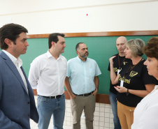 Governador Carlos Massa Ratinho Júnior inaugura em Guarapuava a nova sede do Colégio Estadual Leni Marlene Jacob  -  Guarapuava, 04/04/2019  -  Foto: Rodrigo Felix Leal/ANPr