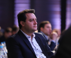 O governador Carlos Massa Ratinho Junior apresentou a empresários e investidores reunidos em Campos do Jordão (SP) para o 18° Fórum Empresarial do Lide o novo modelo de concessões e parcerias público-privadas do Paraná, além do planejamento do Estado para a próxima década. Foto: Rodrigo Felix Leal/ANPr