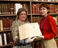 Biblioteca Pública do Paraná. Na imagem, Lidimara Gruss e Gabriela Texeira. Curitiba,27/03/2019 Foto:Jaelson Lucas / ANPr