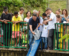 O secretário do Desenvolvimento Sustentável e Turismo, Márcio Nunes, participou, no último sábado (06), da reinauguração do Bosque Municipal "André Ricardo da Silva", em Terra Boa. Durante o evento também houve ações do Programa "Educação Ambiental para Bacias Hidrográficas"  -  Terra Boa, 06/04/2019  -  Foto: Dênis Ferreira Netto/SEDEST