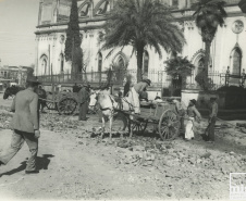 Para celebrar o 326º aniversário da capital paranaense, o Museu da Imagem e do Som do Paraná (MIS/PR) promove até junho a exposição "Revisitando Curitiba", com uma seleção de 28 imagens do acervo da instituição que retratam o cotidiano da cidade e suas transformações em várias épocas.  -  Curitiba, 09/04/2019  -  Foto: Divulgação MIS/PR