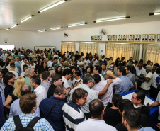 O governador Carlos Massa Ratinho Junior  assina ordem de serviço para construção de Escola em Mauá da Serra nesta quarta-feira (10).  Londrina, 10/04/2019 -  Foto: Geraldo Bubniak/ANPr