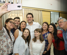 O município de Mauá da Serra, no Vale do Ivaí, ganhará uma nova escola estadual. O governador Carlos Massa Ratinho Junior esteve no município nesta quarta-feira (10) para assinar a ordem de serviço para a construção do Colégio Estadual Vilson Miranda, que terá capacidade para 840 estudantes. O investimento é de R$ 5 milhões.  -  Mauá da Serra, 10/04/2019  -  Foto: Rodrigo Félix Leal/ANPr