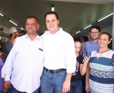 O município de Mauá da Serra, no Vale do Ivaí, ganhará uma nova escola estadual. O governador Carlos Massa Ratinho Junior esteve no município nesta quarta-feira (10) para assinar a ordem de serviço para a construção do Colégio Estadual Vilson Miranda, que terá capacidade para 840 estudantes. O investimento é de R$ 5 milhões.  -  Mauá da Serra, 10/04/2019  -  Foto: Rodrigo Félix Leal/ANPr