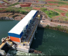 A partir desta quarta-feira (10), a Usina Hidrelétrica Baixo Iguaçu já pode produzir energia com força total. A operação comercial da terceira e última unidade geradora do empreendimento foi liberada pela Agência Nacional de Energia Elétrica (Aneel) em despacho publicado no Diário Oficial da União.  -  Curitiba, 10/04/2019  -  Foto: Divulgação Copel