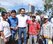 A população de Faxinal, no Vale do Ivaí, ganhou nesta quarta-feira (10)  o espaço Meu Campinho, destinado à prática de atividades de esporte e de lazer, principalmente para crianças e adolescentes