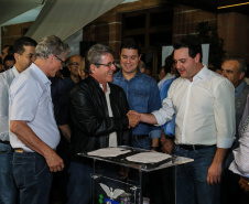 O governador Carlos Massa Ratinho Junior  assina ato que instala o Governo na Expolondrina nesta quarta-feira (10).  Londrina, 10/04/2019 -  Foto: Geraldo Bubniak/ANPr