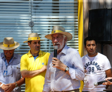 O vice governador Darci Piana faz a  entrega de tratores para agricultores familiares. Os equipamentos são do programa Trator Solidário, na Expolondrina nesta quinta-feira (11).  Londrina, 11/04/2019 -  Foto: Geraldo Bubniak/ANPr