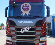 Uma empresa do ramo de transportes rodoviários sediada em Maringá é a segunda instituição do país a receber a Certificação do Sistema de Gestão de Segurança Viária (ISO 39001), normativa que busca reduzir as mortes e lesões graves relacionadas a acidentes de trânsito