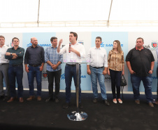 O governador Carlos Massa Ratinho Junior e o presidente da Sanepar, Cláudio Stábile, inauguraram nesta quinta-feira (11) um novo sistema de abastecimento de água em Londrina, capaz de atender quaisquer emergências ou inconstâncias na cidade. Londrina, 11/04/2019  -  Foto: Rodrigo Felix Leal/ANPr