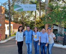 A Secretaria do Desenvolvimento Sustentável e Turismo promoveu nesta semana diversas ações em Londrina, Sertaneja e Centenário do Sul. Houve o plantio de árvores e soltura de peixes, além da Tenda da Sustentabilidade com exposição didática para as crianças e distribuição de materiais de educação ambiental. As ações fazem parte do Programa Educação Ambiental para Bacias Hidrográficas.  -  Londrina, 11/-4/2019  -  Foto: Dênis Ferreira Netto/SEDEST