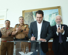 Governador anuncia pagamento das promoções dos praças-militares. -  Curitiba, 15/04/2019  -  Foto: Rodrigo Félix Leal/ANPr