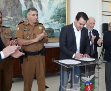 Governador anuncia pagamento das promoções dos praças-militares. -  Curitiba, 15/04/2019  -  Foto de Gilson Abreu ANPr