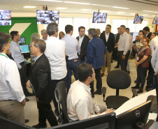Governador Carlos Massa Ratinho Júnior visita a fábrica da Klabin em Ortigueira, na assinatura de convênio com a empresa e a prefeitura do município para a construção da Escola Técnica de Operação Florestal e Agrícola.  -  Ortigueira, 16/04/2019  -  Foto: Jaelson Lucas/ANPr