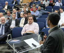 Com a participação do vice-governador Darci Piana, a administração dos Portos do Paraná fez uma apresentação nesta terça-feira (16) para representantes do setor produtivo do Estado sobre o cenário atual da atividade portuária no Paraná