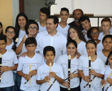 Governador Carlos Massa Ratinho Júnior visita a fábrica da Klabin em Ortigueira, na assinatura de convênio com a empresa e a prefeitura do município para a construção da Escola Técnica de Operação Florestal e Agrícola. - Ortigueira, 16/04/2019 - Foto: Jaelson Lucas/ANPr