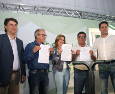 Governador Carlos Massa Ratinho Júnior visita a fábrica da Klabin em Ortigueira, na assinatura de convênio com a empresa e a prefeitura do município para a construção da Escola Técnica de Operação Florestal e Agrícola. - Ortigueira, 16/04/2019 - Foto: Jaelson Lucas/ANPr