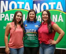 O Governo do Estado entrega os três principais prêmios do sorteio de Abril do programa Nota Paraná, de R$ 20 mil, R$ 30 mil e R$ 50 mil. A solenidade de premiação acontece na Secretaria de Estado da Fazenda, em Curitiba nesta quarta-feira (17).   Curitiba, 17/04/2019 -  Foto: Geraldo Bubniak/ANPr