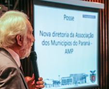O governador em exercício Darci Piana afirmou nesta terça-feira (12), na posse do novo presidente da Associação dos Municípios do Paraná (AMP), que o Governo enxugou a máquina pública para potencializar os investimentos nos municípios nos próximos anos. Curitiba, 23/04/2019 -  Foto: Geraldo Bubniak/ANPr