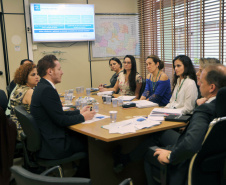 Paraná e Minas Gerais e as capitais Curitiba e Belo Horizonte foram escolhidas pela Anvisa para o desenvolvimento de um projeto-piloto que visa a implantação do Sistema de Gestão de Qualidade na vigilância sanitária de todo o País. Esta ação começa em junho e faz parte do projeto Integravisa II, com o objetivo de padronizar a atuação nesta área, em todo território nacional. O projeto-piloto tem a parceria do Hospital Alemão Oswaldo Cruz. Foto:SESA
