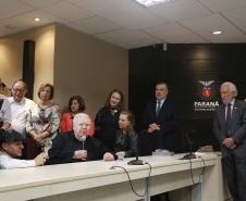 O governador em exercício Darci Piana participa da homenagem a ex-primeira dama do Paraná, Fani Lerner.Curitiba, 23-04-19.Foto: Arnaldo Alves / ANPr.