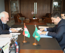 Governador em exercício Darci Piana recebe o  cônsul honorário da Hungria em Curitiba, Marco Aurélio Schetino de Lima.  -  Curitiba, 24/04/2019  -  Foto:  José Fernando Ogura/ANPr