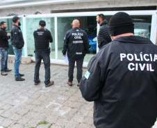 A Polícia Civil do Paraná (PCPR) realiza nesta quarta-feira (24) a Operação PC 27 em diversas cidades do Estado