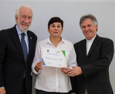 O governador em exercício Darci Piana participa da Posse  dos novos representantes da sociedade civil para a gestão 2019/2021 do O Conselho Estadual do Idoso (CEDI) do Paraná   no Salão de Atos do Palácio Iguaçu,  nesta quarta-feira (24).   Curitiba, 24/04/2019 -  Foto: Geraldo Bubniak/ANPr