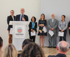 O governador em exercício Darci Piana participa da Posse  dos novos representantes da sociedade civil para a gestão 2019/2021 do O Conselho Estadual do Idoso (CEDI) do Paraná   no Salão de Atos do Palácio Iguaçu,  nesta quarta-feira (24).   Curitiba, 24/04/2019 -  Foto: Geraldo Bubniak/ANPr