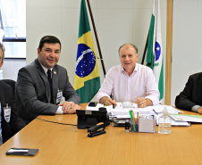 O secretário estadual do Desenvolvimento Urbano, João Carlos Ortega, recebeu nesta quarta-feira (24) mais de uma dezena de prefeitos que apresentaram listas de prioridades às suas respectivas populações.  -  Curitiba, 24/04/2019  -  Foto: Divulgação SEDU