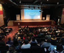 Buscar subsídios para programas e projetos da Política de Proteção Integral das Crianças, é o primeiro passo para uma jornada no combate à violência infantil no Paraná, tema que está se sendo abordado no 1º Simpósio Paranaense Intersetorial de Enfrentamento às Violências contra Crianças e Adolescentes, que acontece nesta terça e quarta-feira (23 e 24), no Auditório do Museu Oscar Niemeyer (MON), em Curitiba.  -  Curitiba, 24/04/2019  -  Foto: Divulgação SEJUF