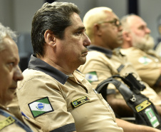 Os Portos do Paraná trabalham constantemente para fortalecer a segurança na região do Porto de Paranaguá. Além da atuação conjunta com Polícia Militar, Polícia Rodoviárias Federal e Estadual e Guarda Municipal, na segurança de caminhões e veículos na entrada da cidade, a Unidade Administrativa de Segurança Portuária (UASP) atua para coibir ações criminosas dentro do cais público.  -  Paranaguá, 26/04/2019  -  Foto: Cláudio Neves/APPA