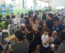 A quinta edição da feira de serviços Paraná Cidadão em 2019 aconteceu em Mandirituba com 7,6 mil atendimentos registrados. Cerca de 5 mil pessoas que passaram pelo evento, encerrado nesta sexta-feira (26), tiveram acesso a diversos serviços gratuitos disponibilizados em um único local.  Mandirituba, 26/04/2019   -  Foto: Divulgação SEJUF