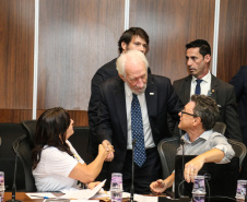 O vice governador Darci Piana participa de reunião com representantes dos servidores publicos  no Palácio Iguaçu,  nesta segunda-feira (29).   Curitiba, 24/04/2019 -  Foto: Geraldo Bubniak/ANPr