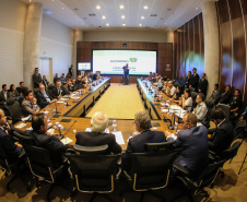O vice governador Darci Piana participa de reunião com representantes dos servidores publicos  no Palácio Iguaçu,  nesta segunda-feira (29).   Curitiba, 24/04/2019 -  Foto: Geraldo Bubniak/ANPr