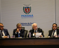O vice governador Darci Piana participa de reunião com representantes dos servidores publicos  no Palácio Iguaçu,  nesta segunda-feira (29).   Curitiba, 24/04/2019 -  Foto: Geraldo Bubniak/ANPr