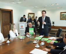 Governador Carlos Massa Ratinho Junior recebe o ministro do Meio Ambiente, Ricardo Salles  -  Curitiba, 30/04/2019  -  Foto: Rodrigo Félix Leal/ANPr