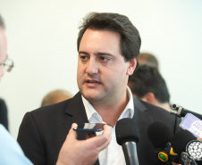 Governador Carlos Massa Ratinho Junior recebe o ministro do Meio Ambiente, Ricardo Salles  -  Curitiba, 30/04/2019  -  Foto: Rodrigo Félix Leal/ANPr