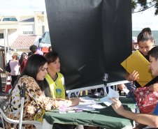 A Secretaria da Justiça, Família e Trabalho registrou mais de 2 mil atendimentos no evento em comemoração a duas importantes datas: o Dia Nacional da Mulher (30 de abril) e o Dia do Trabalho (1º de maio).  -  Curitiba, 30/04/2019  -  Foto: Divulgação SEJUF