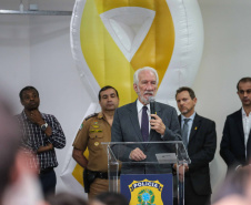 Começou oficialmente nesta quinta-feira (2), em todo o Paraná, a campanha Maio Amarelo, que visa diminuir o número de acidentes no trânsito e preservar a vida. Este ano, o tema é “Maio Amarelo - no trânsito, o sentido é a vida”, e apela para o poder das crianças em influenciar o comportamento dos pais. O vice-governador Darci Piana participou do lançamento, realizado no auditório da Polícia Rodoviária Federal (PRF), em Curitiba. Foto: Geraldo Bubniak/ANPr