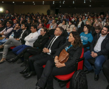 O governador Carlos Massa Ratinho Junior participa da abertura do XXXV Congresso Estadual de Secretários Municipais de Saúde do Paraná, no Centro Universitário da Fundação Assis Gurgacz (FAG)  em Cascavel nesta quinta-feira (23).   Cascavel, 23/05/2019 -  Foto: Geraldo Bubniak/ANPr