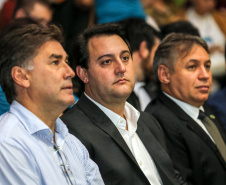 O governador Carlos Massa Ratinho Junior participa da abertura do XXXV Congresso Estadual de Secretários Municipais de Saúde do Paraná, no Centro Universitário da Fundação Assis Gurgacz (FAG)  em Cascavel nesta quinta-feira (23).   Cascavel, 23/05/2019 -  Foto: Geraldo Bubniak/ANPr