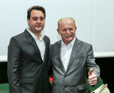 O governador Carlos Massa Ratinho Junior participa da abertura do XXXV Congresso Estadual de Secretários Municipais de Saúde do Paraná, no Centro Universitário da Fundação Assis Gurgacz (FAG)  em Cascavel nesta quinta-feira (23).   Cascavel, 23/05/2019 -  Foto: Geraldo Bubniak/ANPr