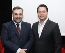 O governador Carlos Massa Ratinho Junior participa da abertura do XXXV Congresso Estadual de Secretários Municipais de Saúde do Paraná, no Centro Universitário da Fundação Assis Gurgacz (FAG)  em Cascavel nesta quinta-feira (23).   Cascavel, 23/05/2019 -  Foto: Rodrigo Félix Leal/ANPr