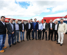 O governador Carlos Massa Ratinho Junior conhece as obras de ampliação do abatedouro de aves Unitá, pertencente às cooperativas Copacol, Cooperflora e Coagru acompanhado do presidente da Copacol, Valter Pitol.  Ubiratã, 24/05/2019 -  Foto: Geraldo Bubniak/ANPr